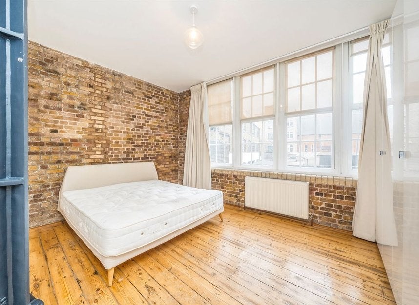 Flat Clerkenwell Road in Greater London