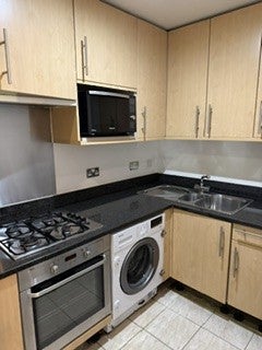 Flat Artillery Place in City of Westminster