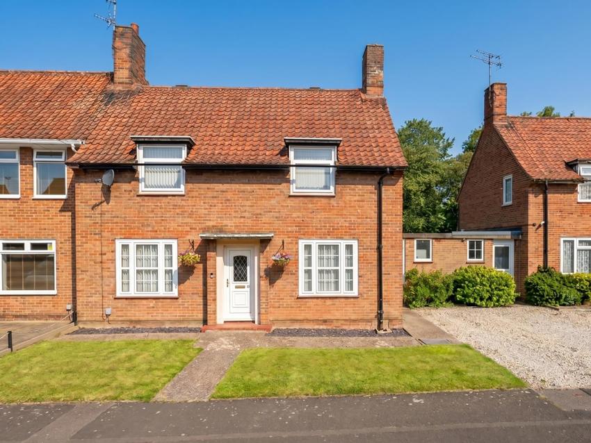 House Wright Crescent in Bridlington