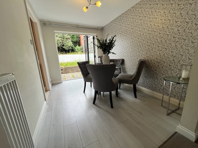 House Vincent Way in Billericay