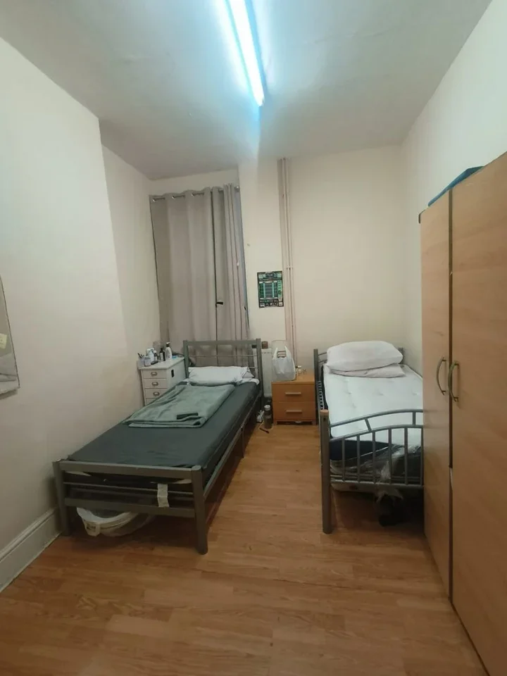 Room Mitcham Road in Greater London