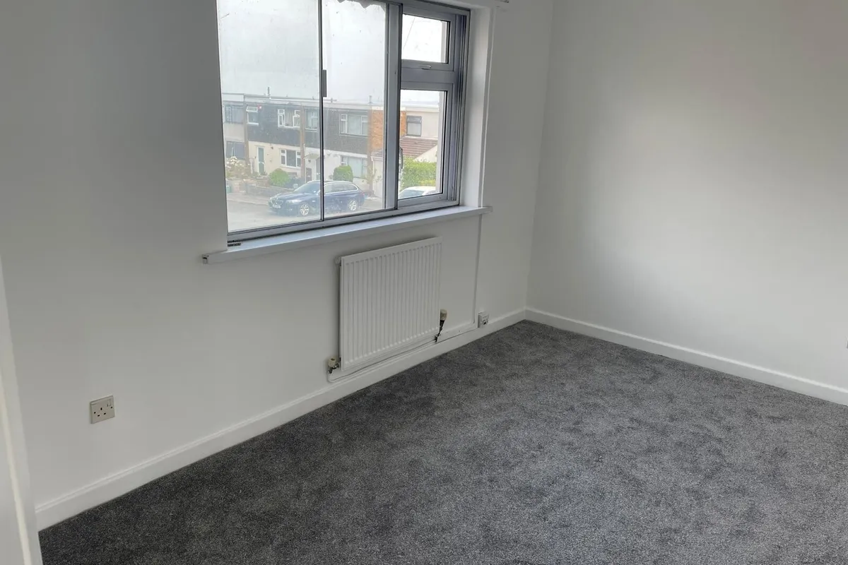 Flat Uppercliff Close in Penarth