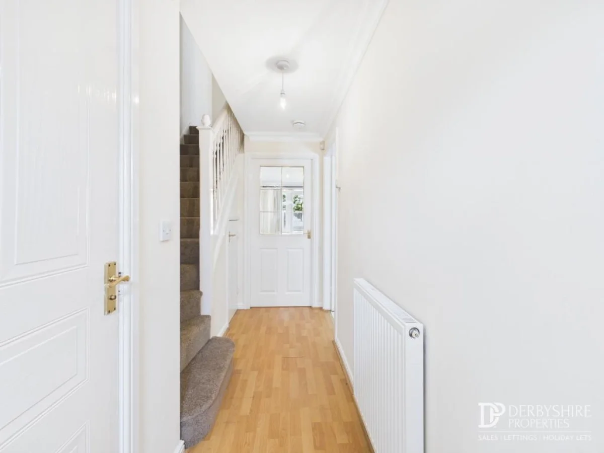 Flat Woodfield Road in Bolsover