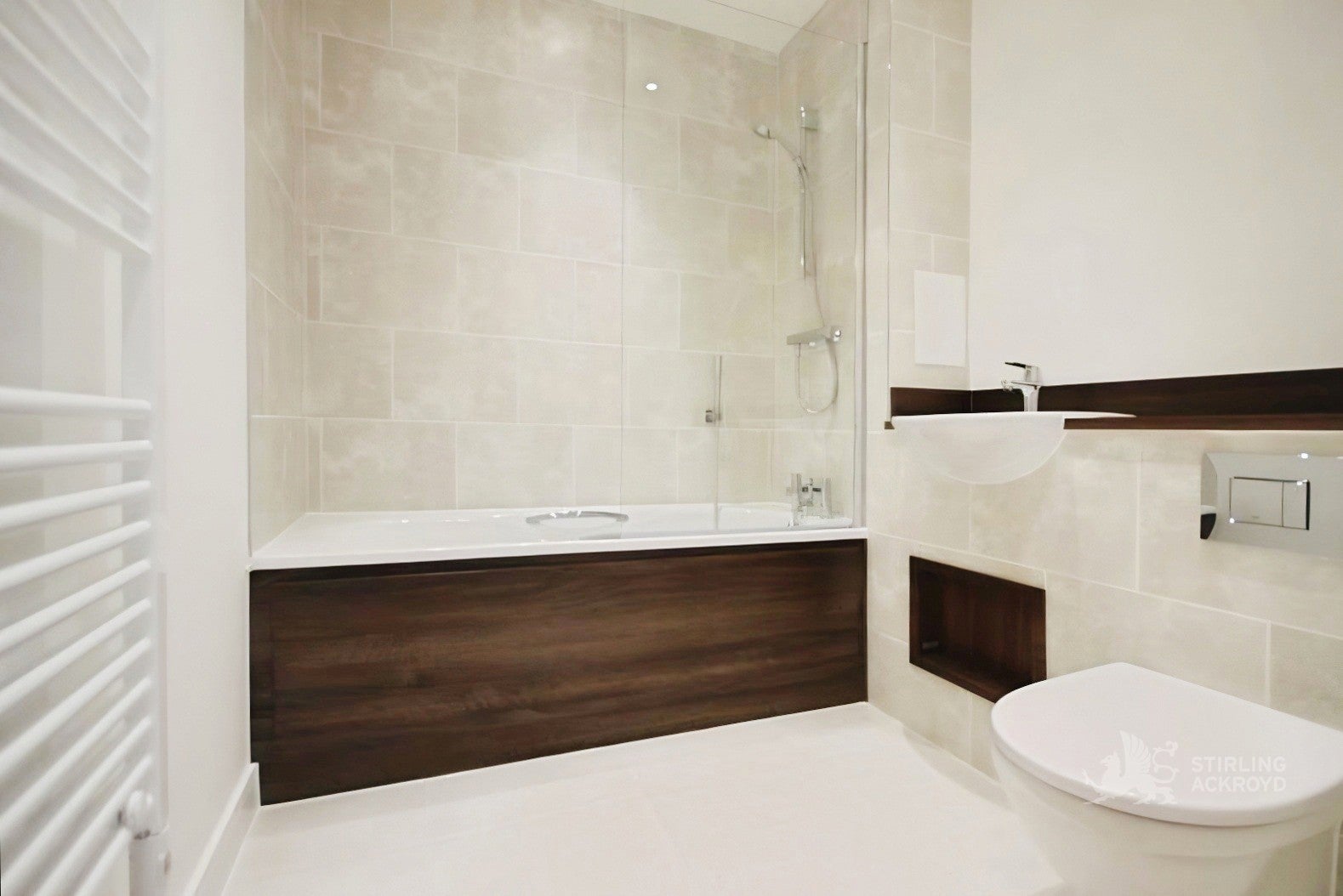 Flat Cabot Close in Greater London