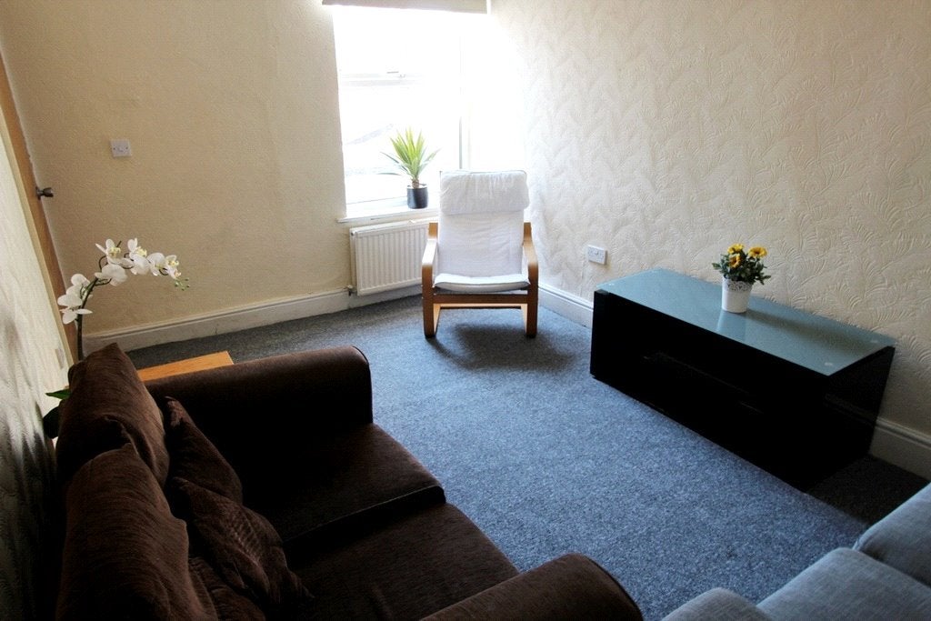Flat Wilmslow Road in Manchester