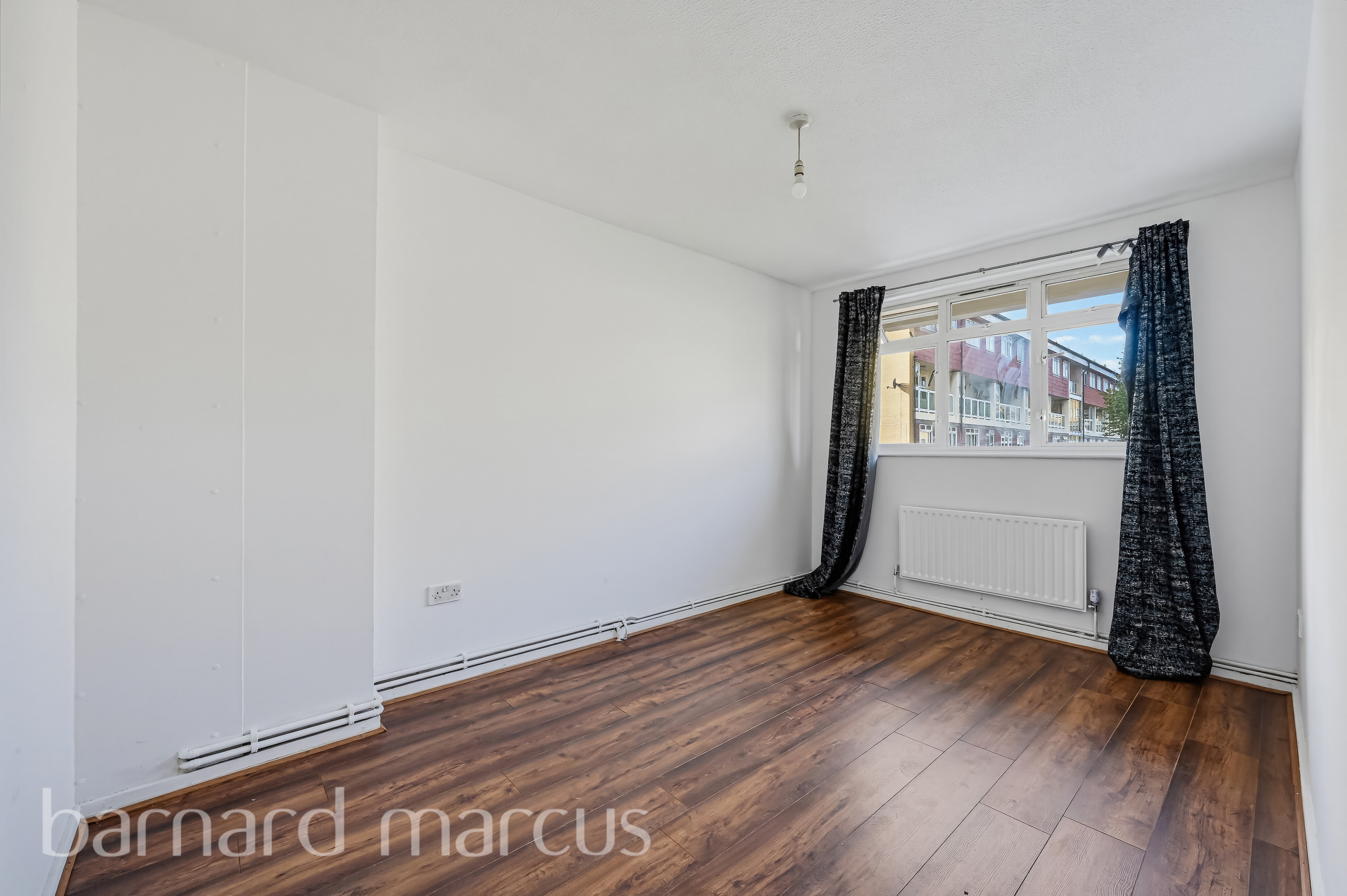 House Boathouse Walk in Greater London