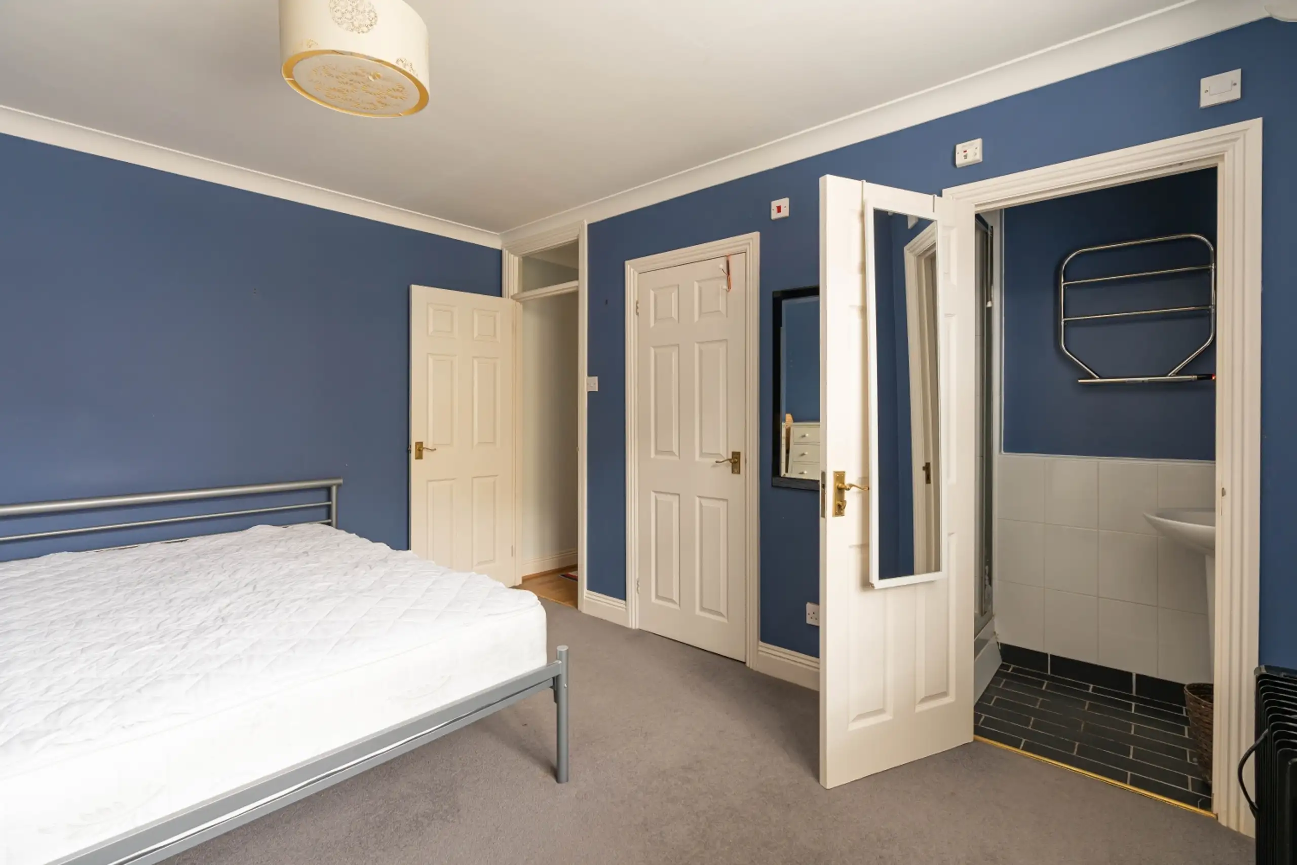 Flat Bennett Crescent in Oxford