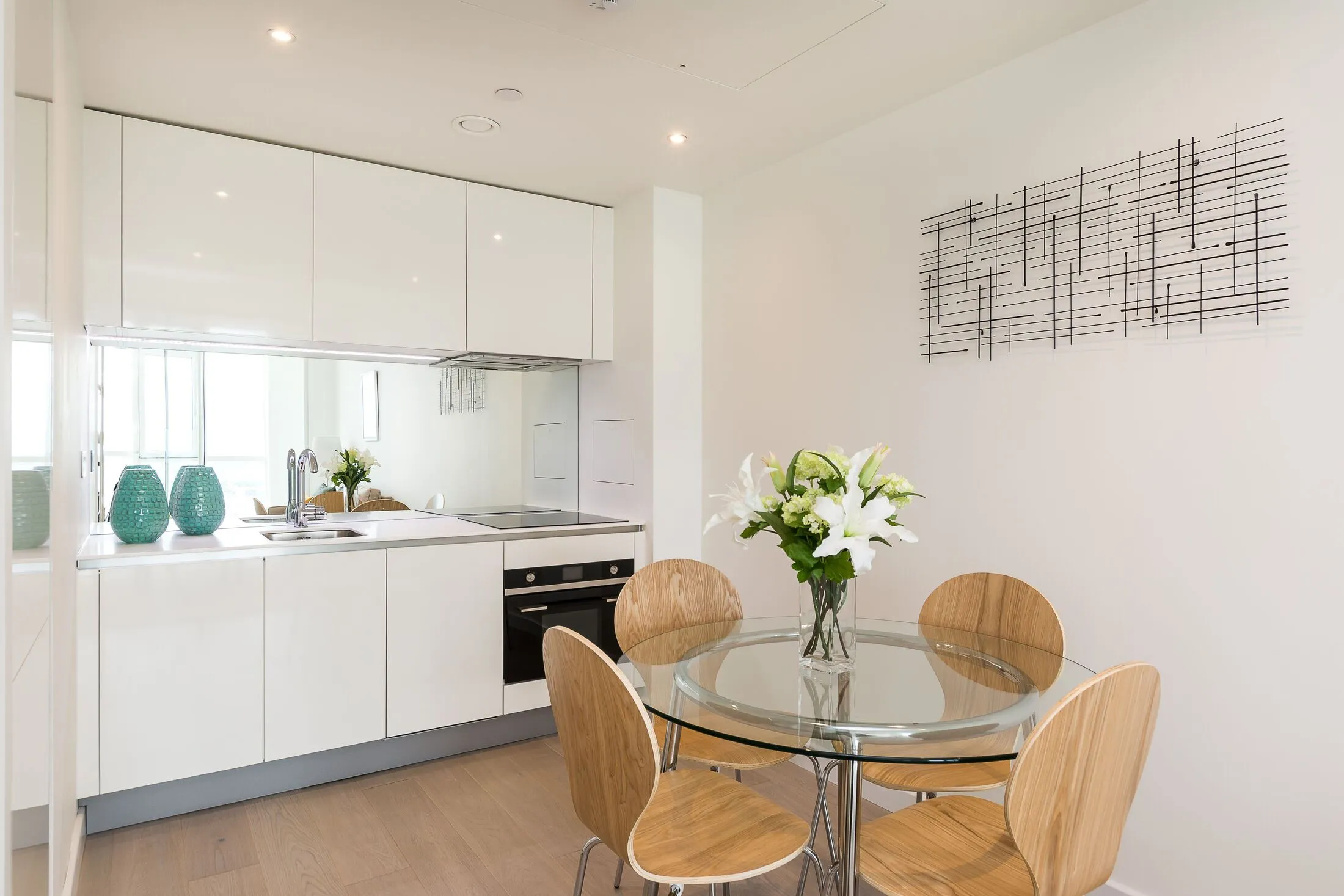 Flat Wyvil Road in Greater London