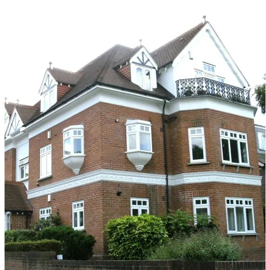 Flat Landseer Road in Greater London