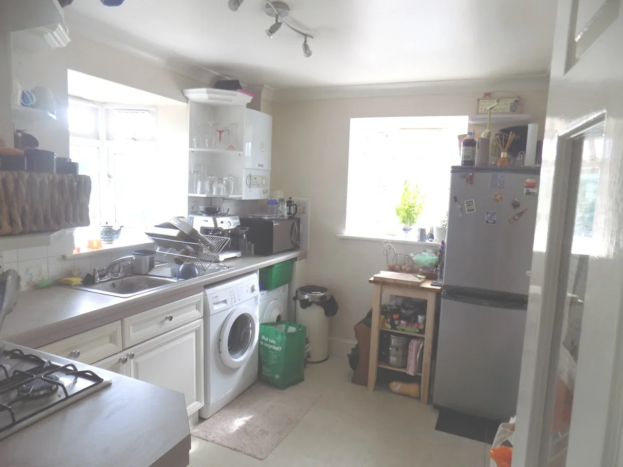 Flat Landseer Road in Greater London