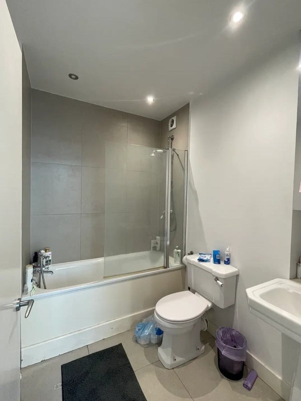 Flat Kennington Oval in Greater London