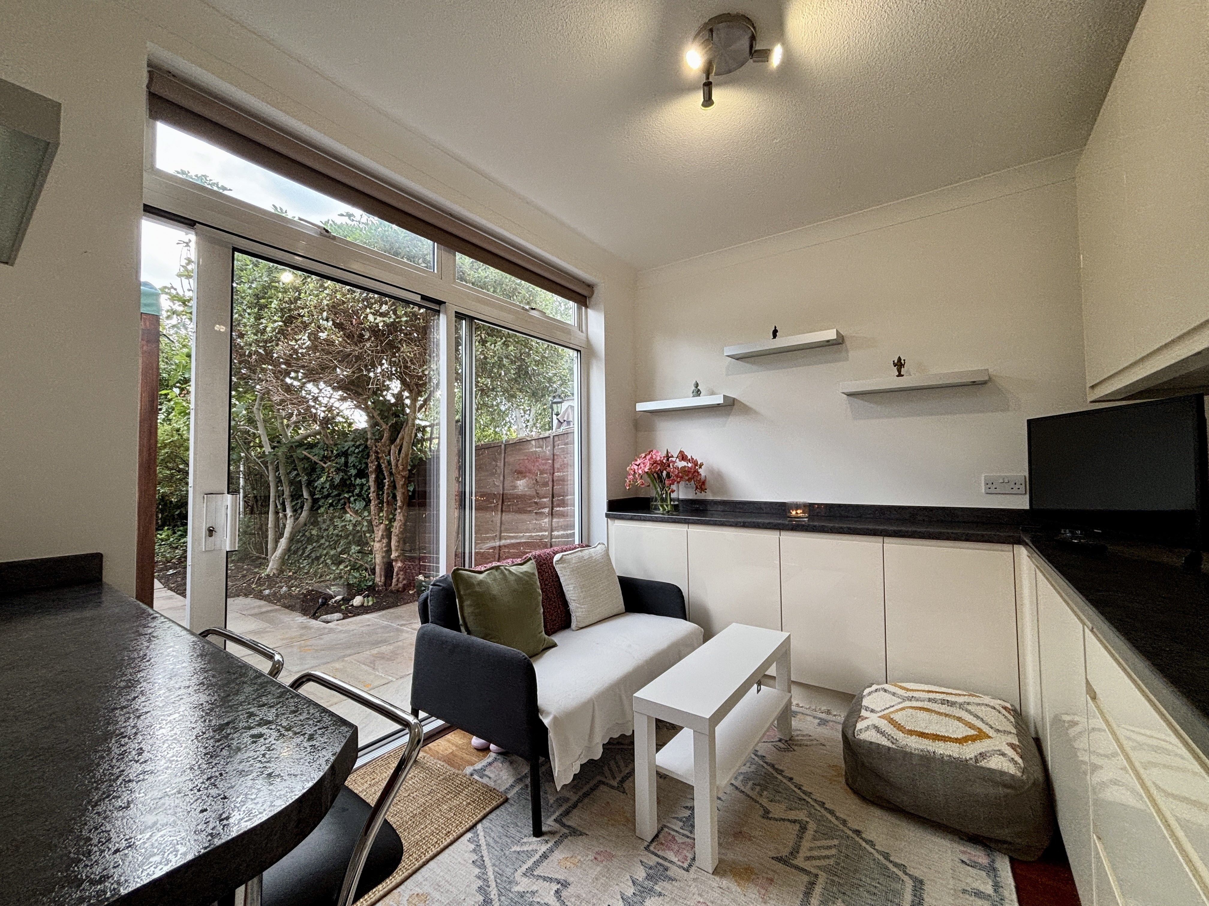 Flat Aviemore Way in Greater London