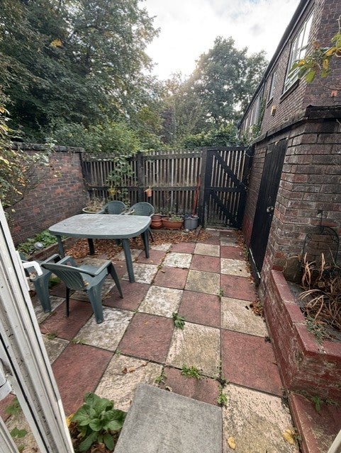 House Barney Close in Greater London