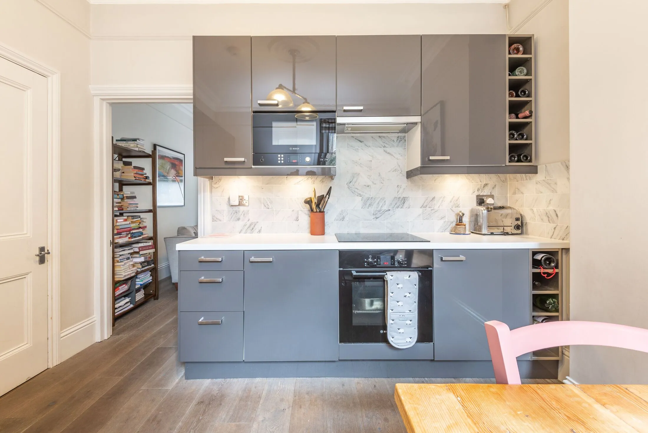 Flat Agincourt Road in Greater London