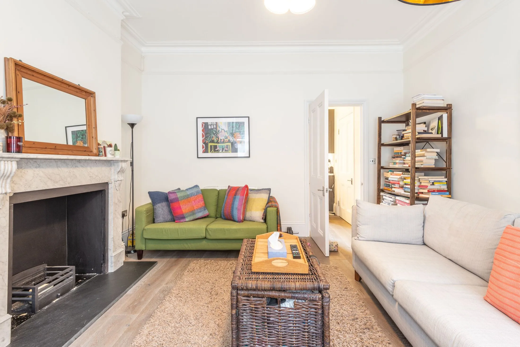 Flat Agincourt Road in Greater London