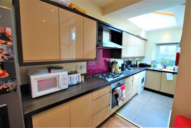Flat Whitham Road in Sheffield