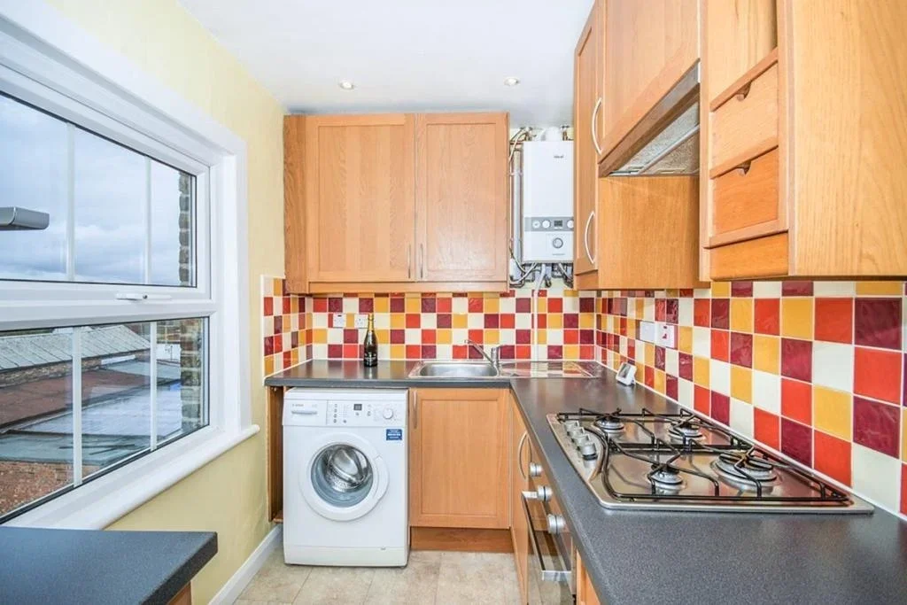 Flat Stafford Road in Greater London