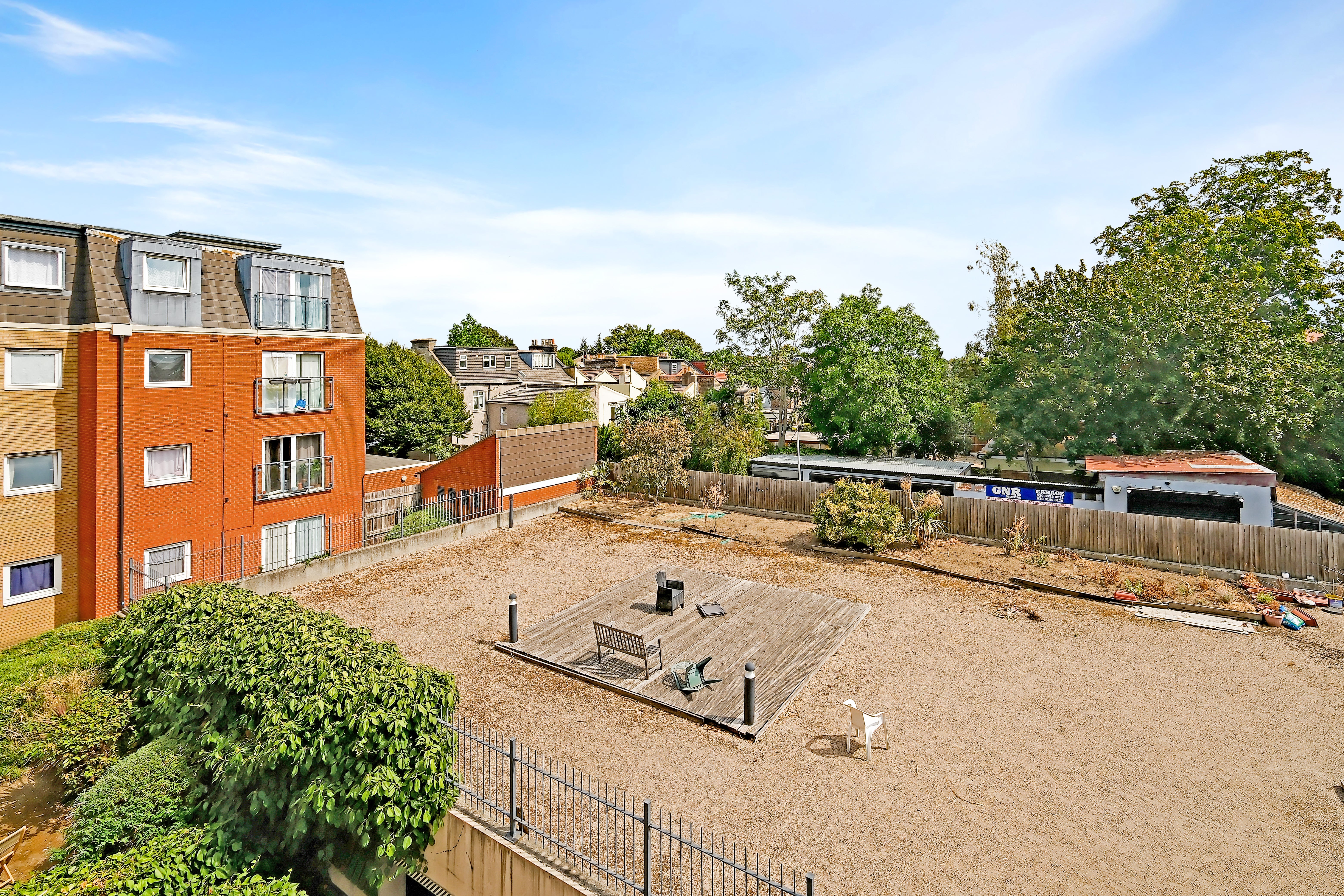 Flat High Road Leytonstone in Greater London