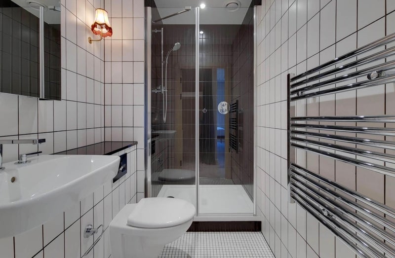 Room Lakeside Way in Greater London