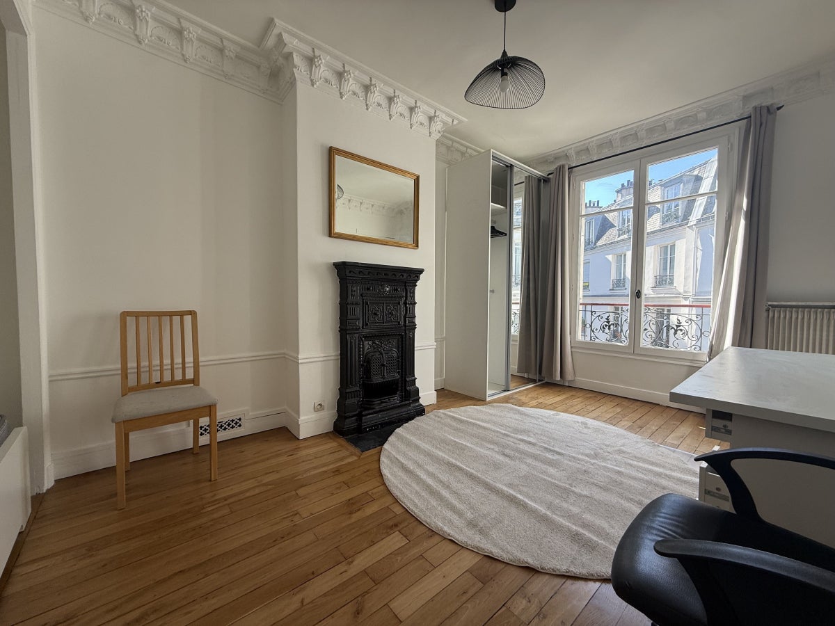 Appartement Rue Leneveux à Paris