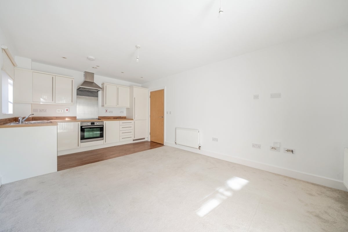 Flat Charrington Place in St Albans