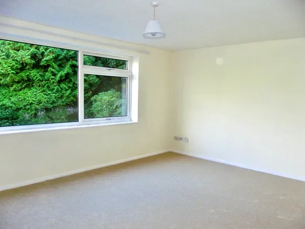 Flat Beacon Road in Wealden