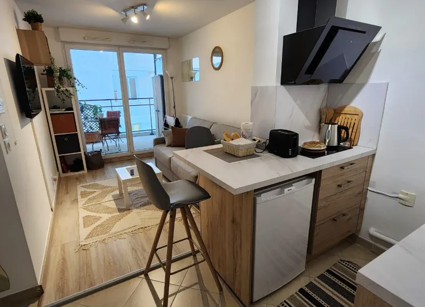 Flat Rue Charras in Marseille