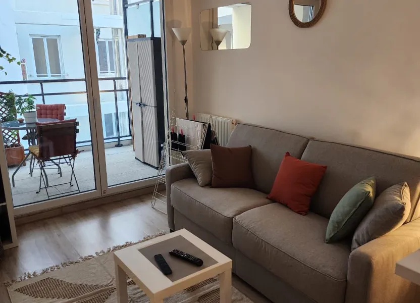 Flat Rue Charras in Marseille