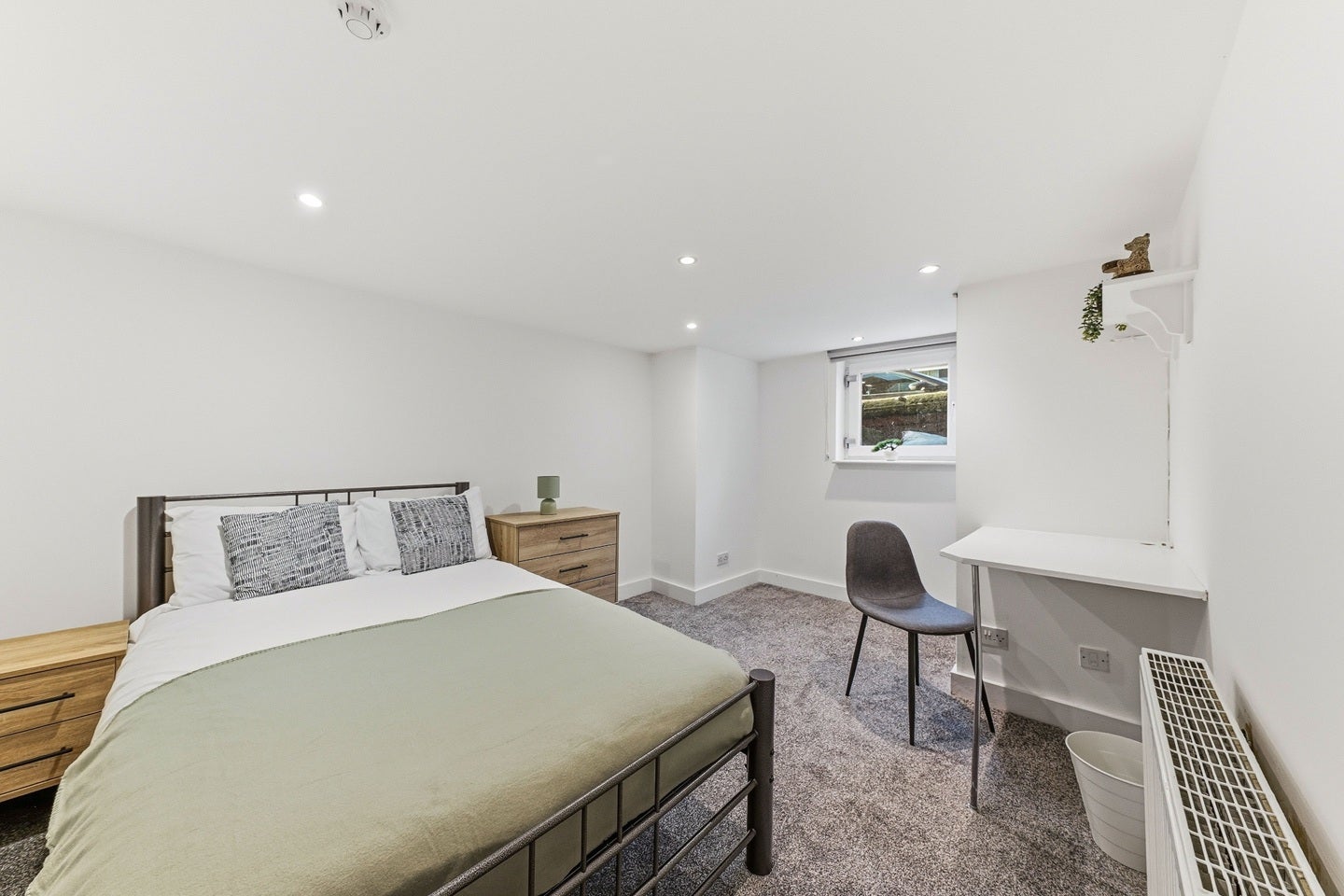 Room Winston Gardens in Leeds