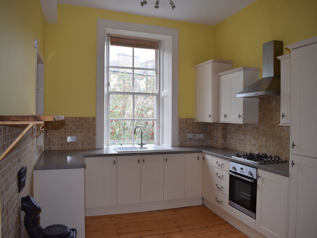 Flat Caledonian Place in City of Edinburgh