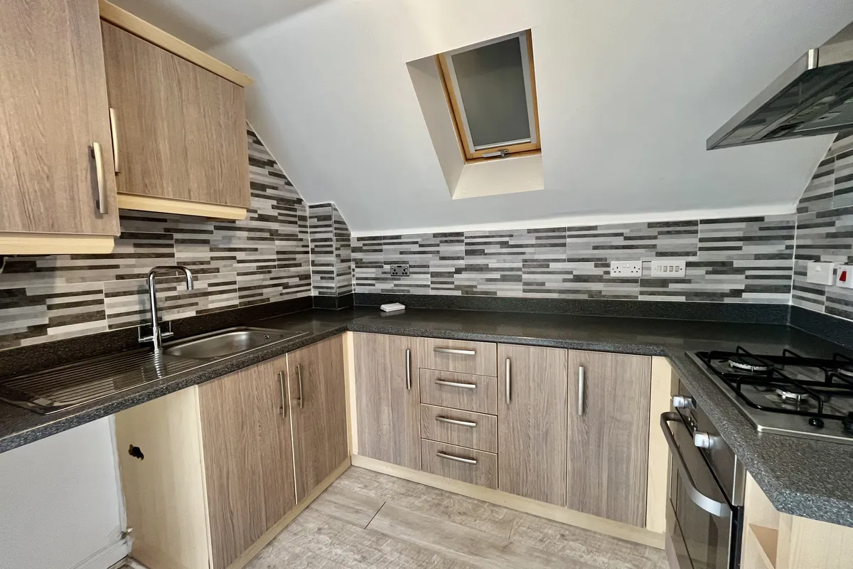 Flat Oaklands Place in Leeds