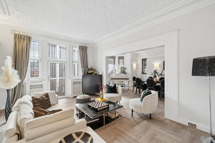 Flat Knightsbridge in City of Westminster