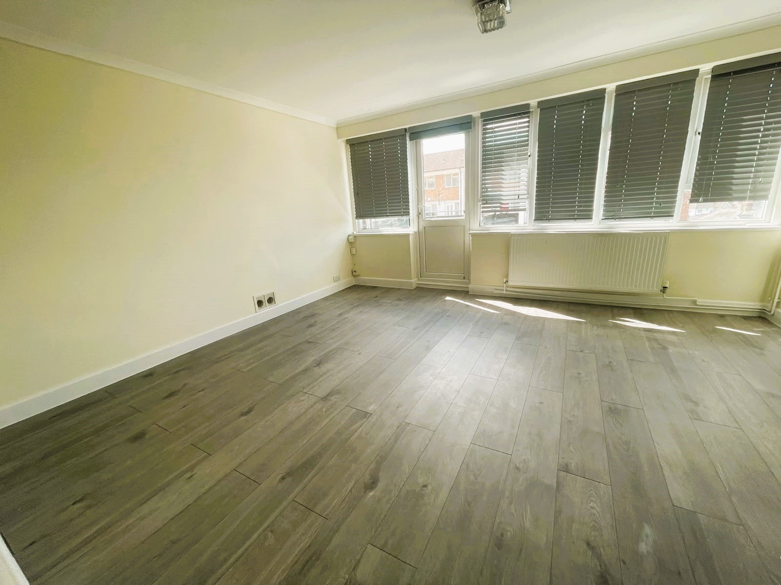 Flat Rutland Gate in Greater London