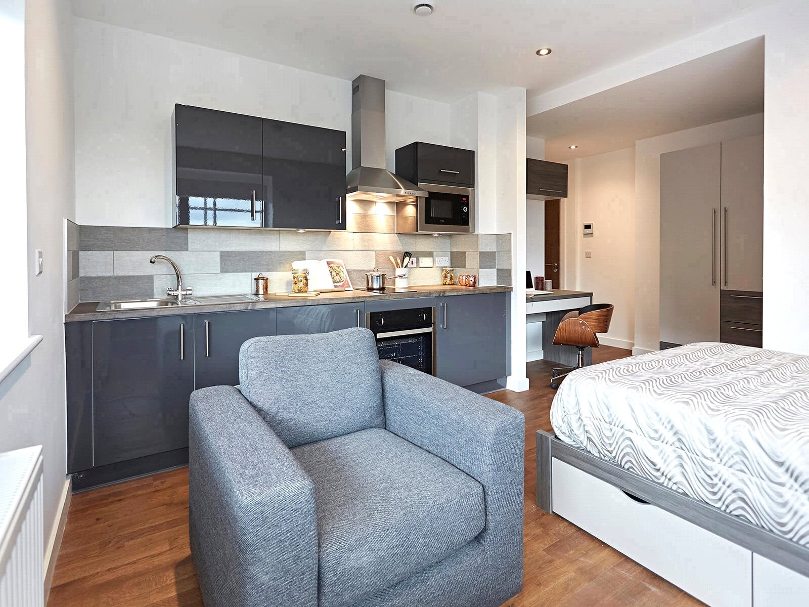 Flat Wade Lane in Leeds