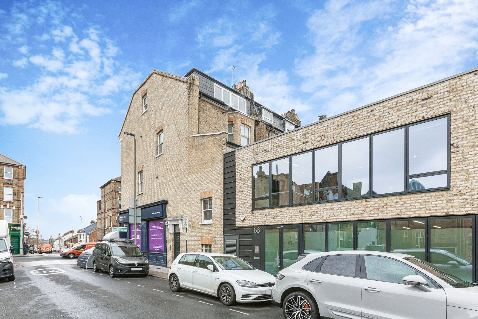 Flat Elspeth Road in Greater London