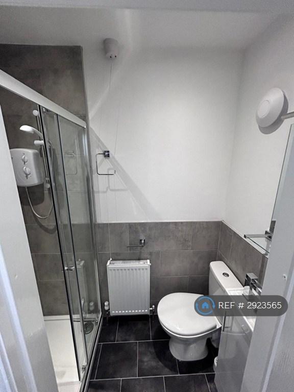 Room High Street in Newcastle-under-Lyme