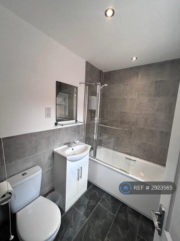 Room High Street in Newcastle-under-Lyme