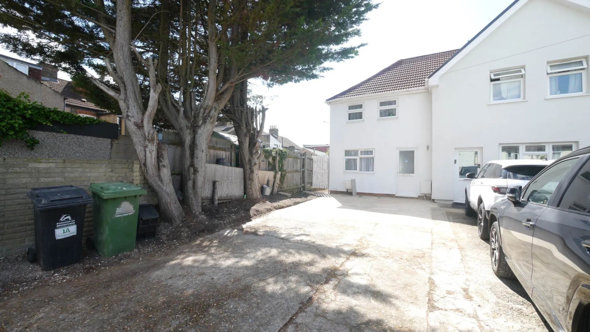 Flat Eastern Avenue in Waltham Cross