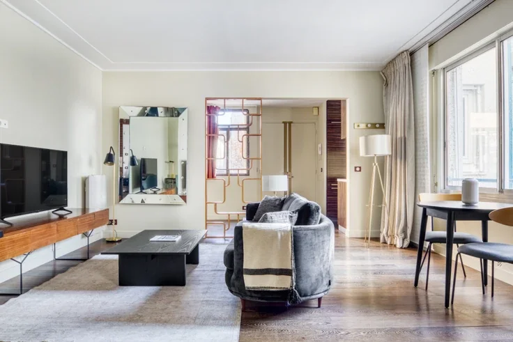 Maison Avenue Montaigne à Paris