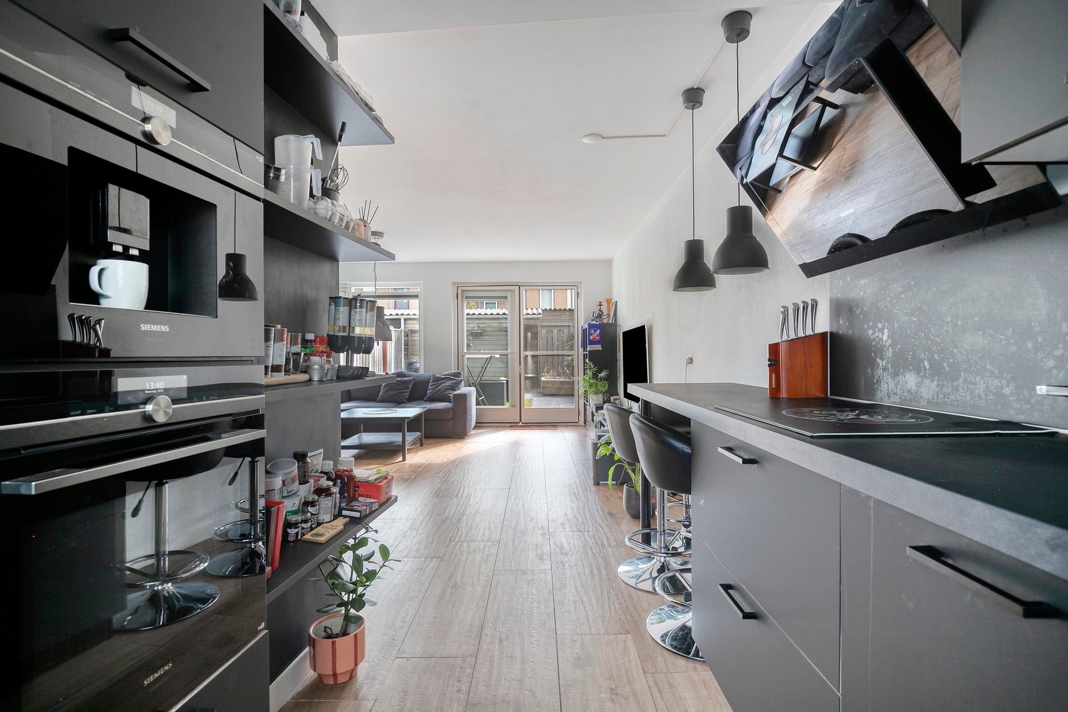 Tussenwoning te huur: Adriaan van Ostadestraat 62, Almere