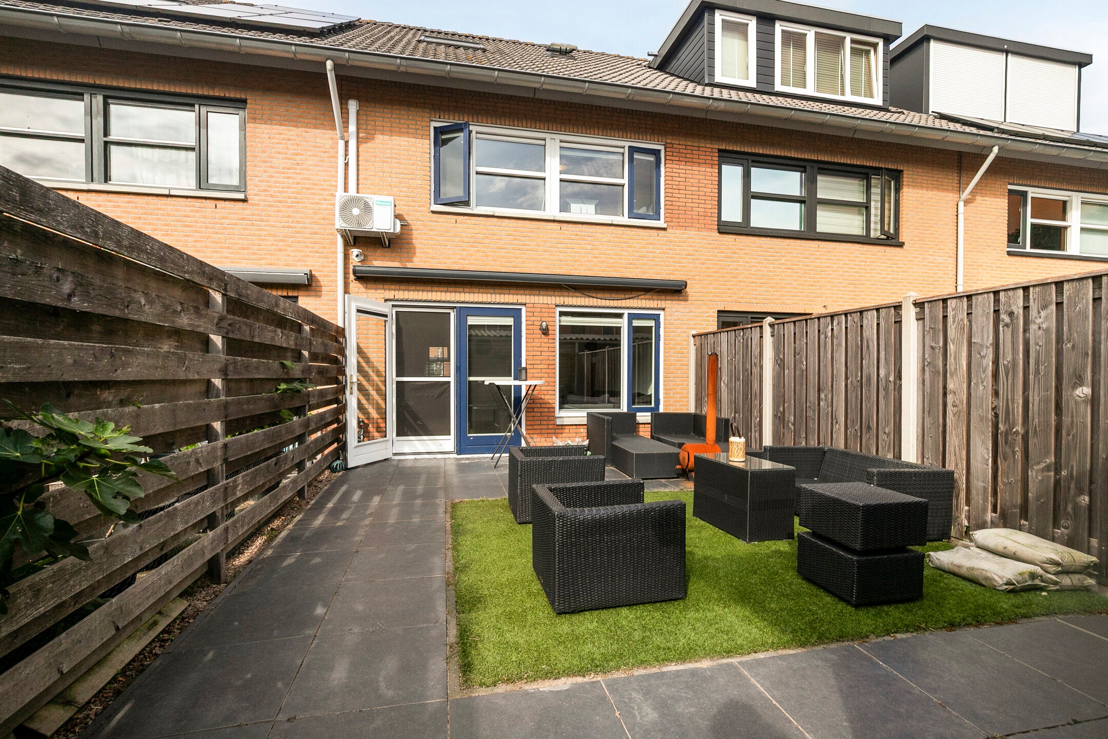 Tussenwoning te huur: Adriaan van Ostadestraat 62, Almere