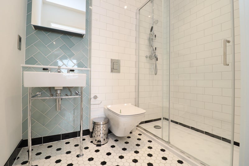 Room Whiston Road in Greater London