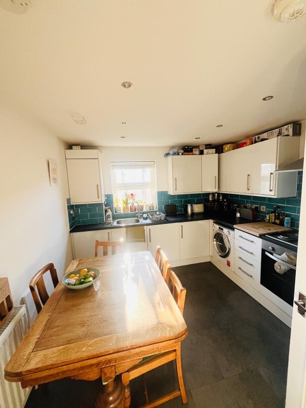 Room Monnery Road in Greater London