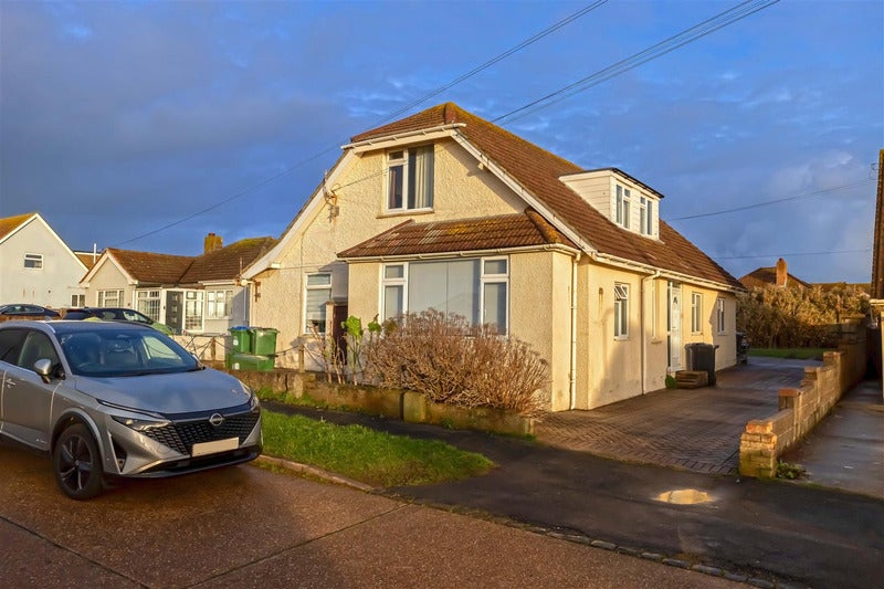 Flat Seaview Avenue in Peacehaven
