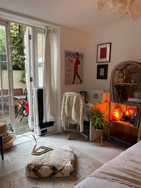 Room Belvedere Road in Greater London