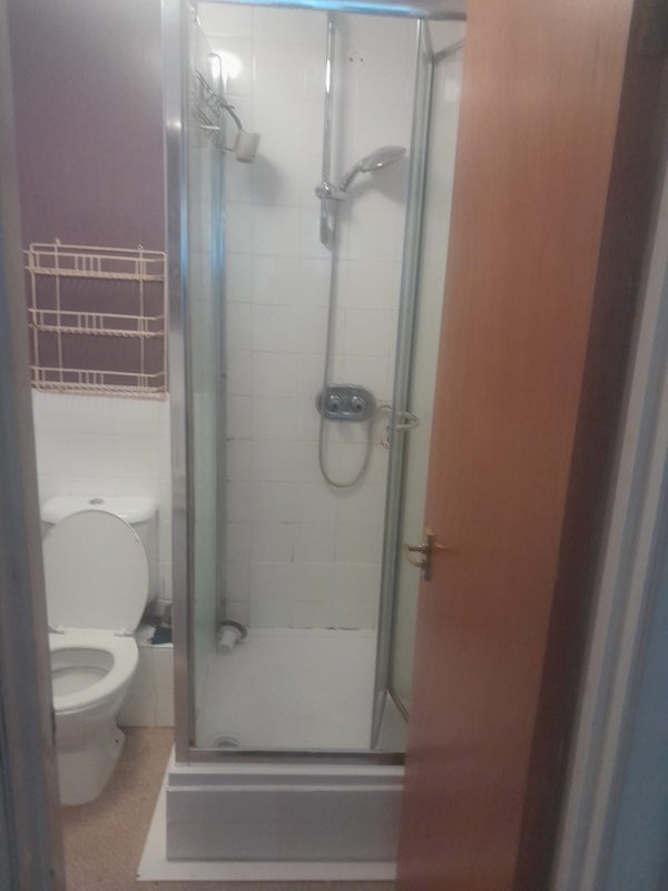 Room Conifer Way in Greater London