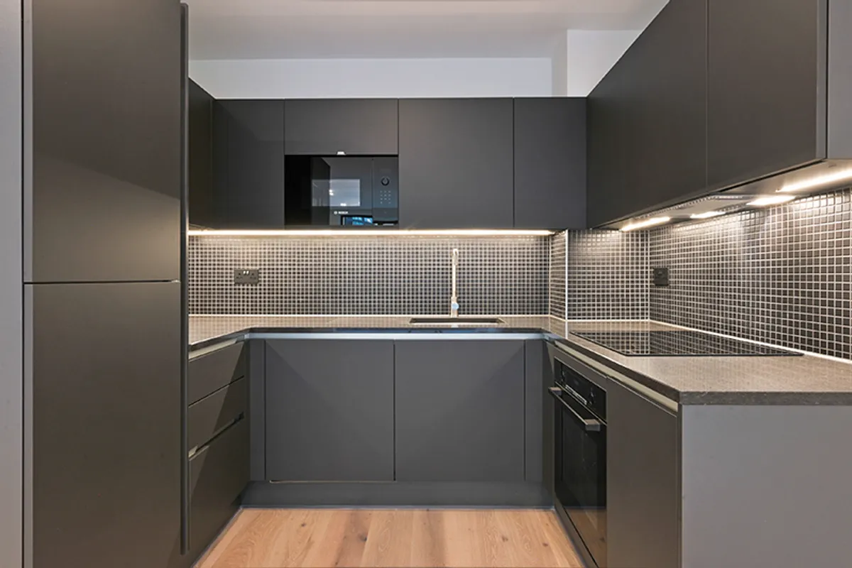 Flat Boston Road in Greater London