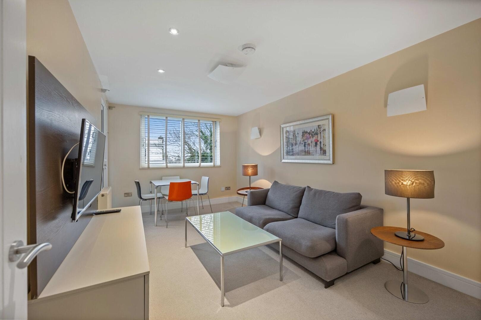 Flat Notting Hill Gate in Greater London
