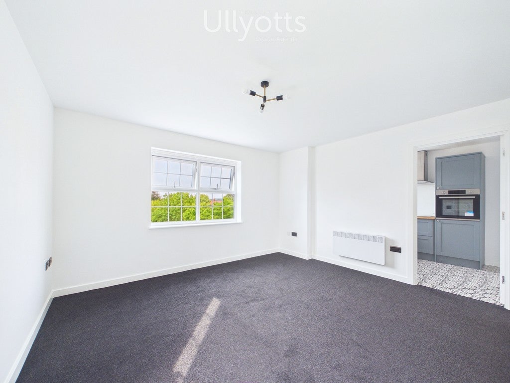 Flat Scholars Way in Bridlington