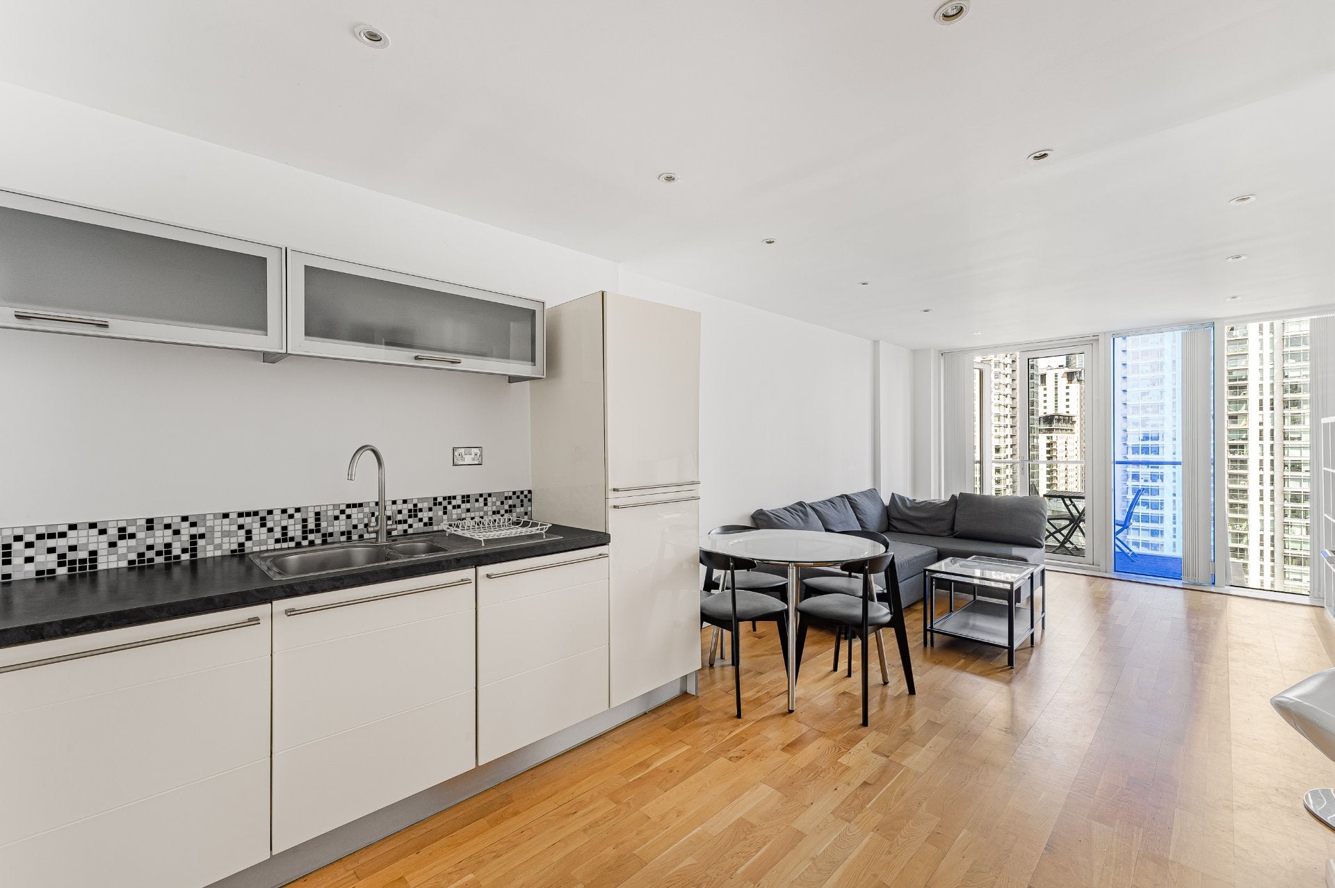 Flat Millharbour in Greater London